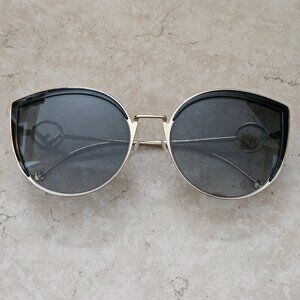 NWOT FENDI BUTTERFLY ITALY BLACK GOLD CAT EYE METAL F LOGO OVERSIZED SUNGLASSES
